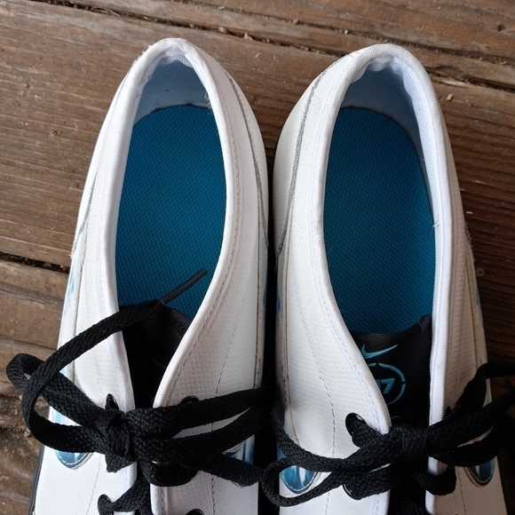 Nike Men\'s sz 12 Toki Low N7 White/Turquoise/Black main image 10